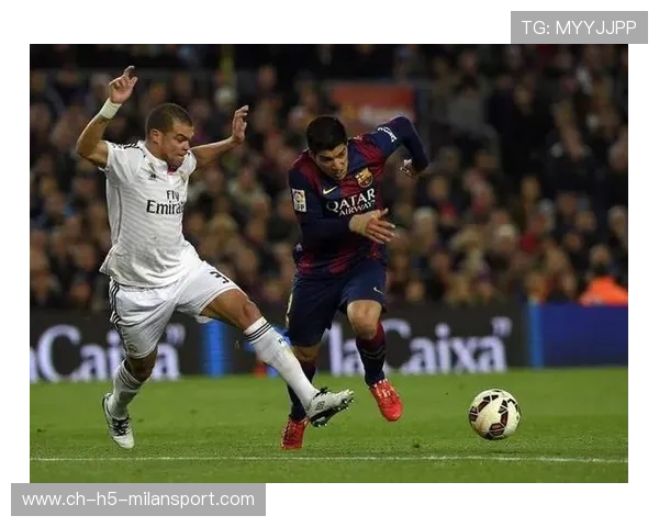 后防铁卫，续约谈判临近：俱乐部与球员的关键时刻