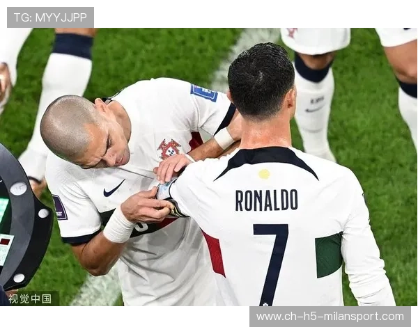 C罗拒绝采访，c罗拒绝队长袖标