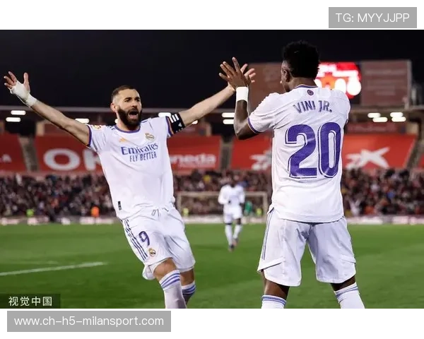 维尼修斯弧顶强力破门皇马领跑